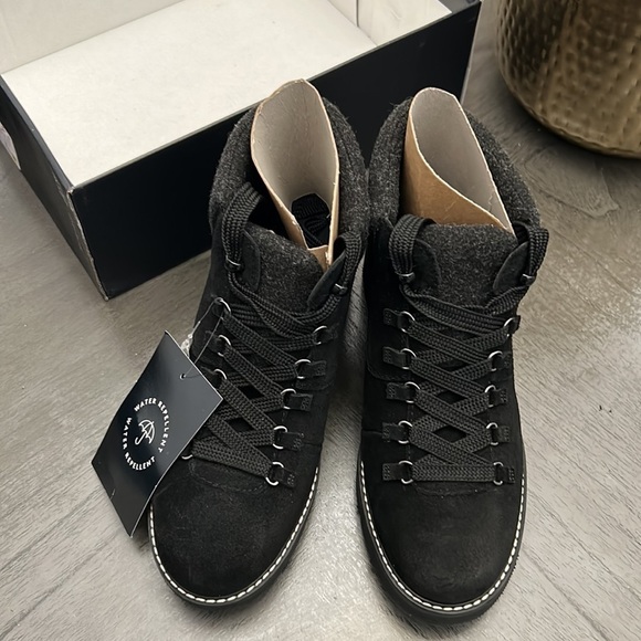 NATURALIZER Water-repellent Dover Booties - Picture 6 of 9